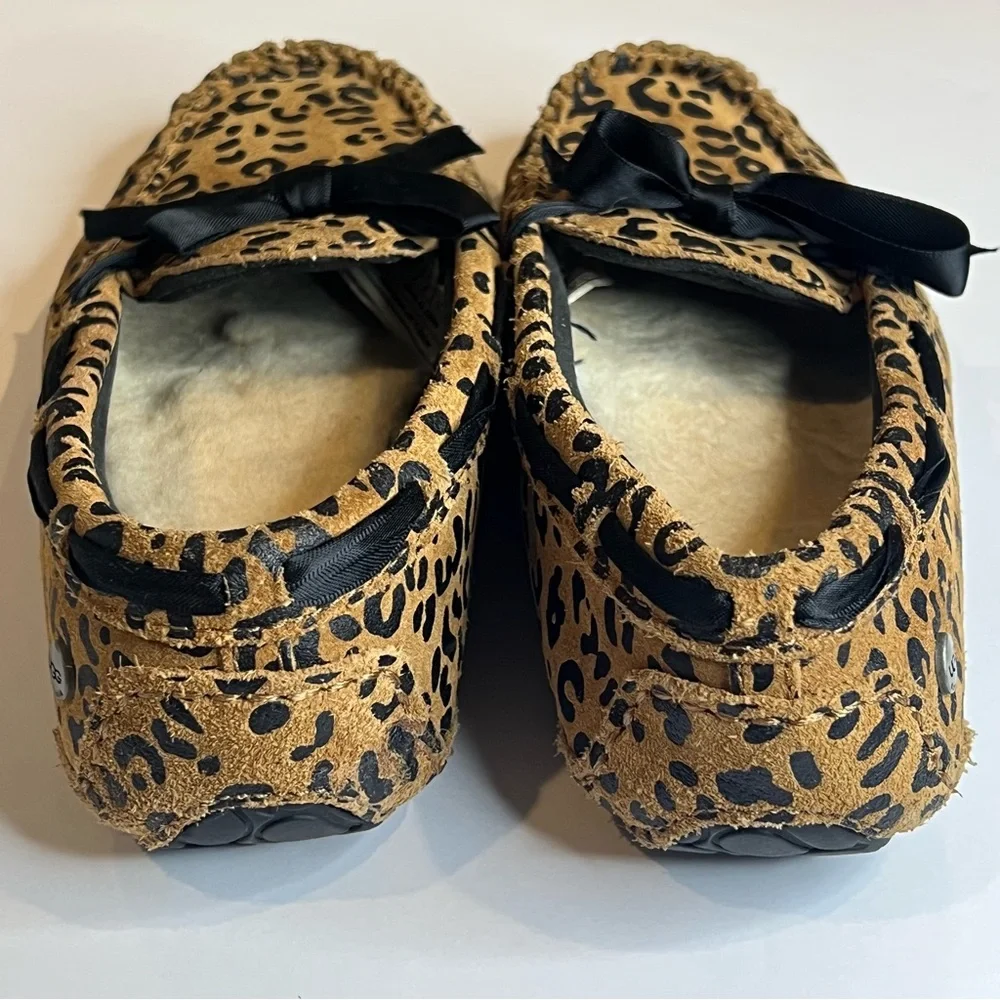 UGG Tan and Black Animal Print Moccasins Girls Size 3 (Women's 5)